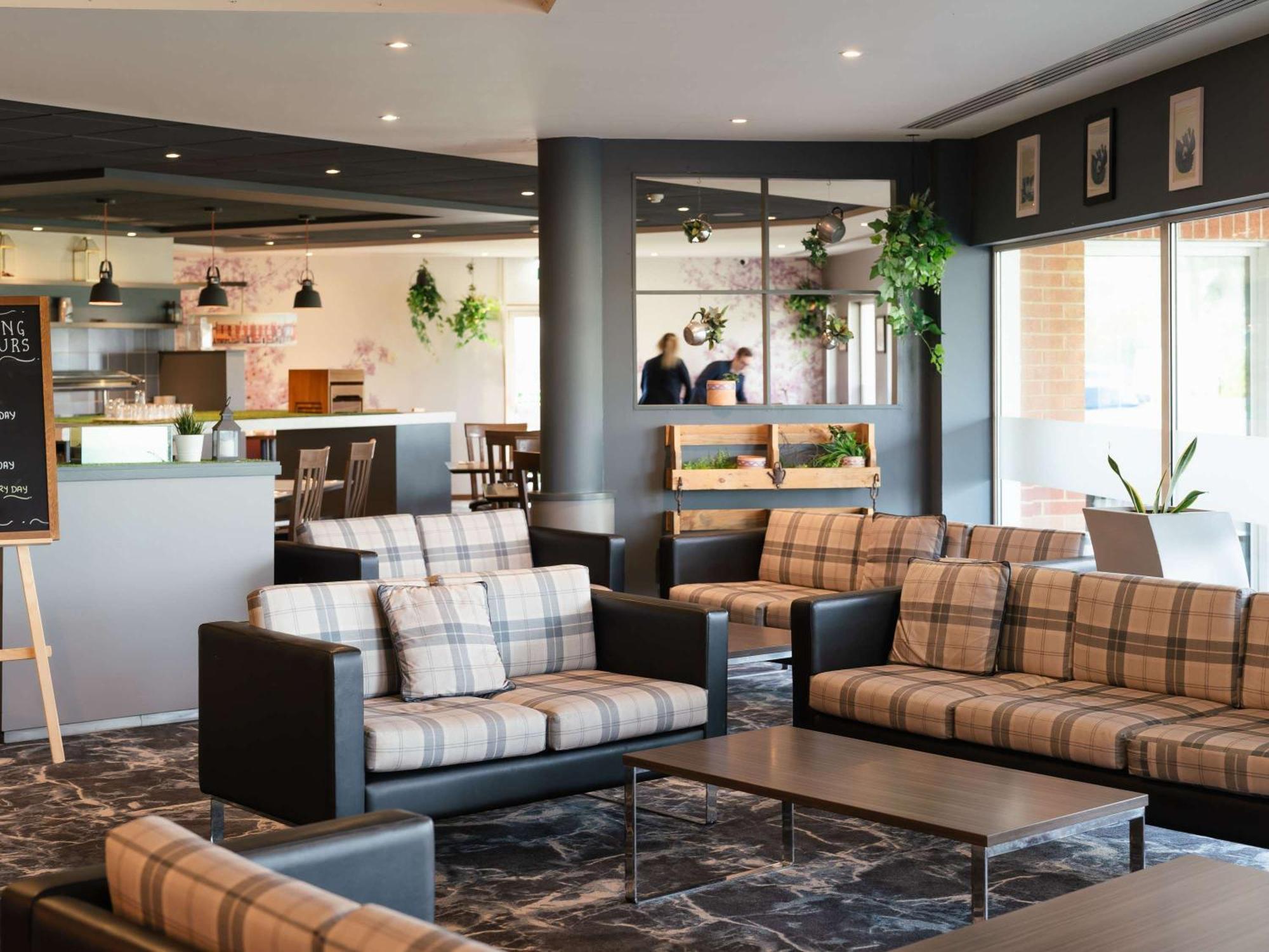 Novotel Milton Keynes Ngoại thất bức ảnh